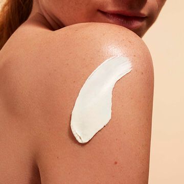 Youth-protecting Sunscreen Very High Protection SPF 50+ Body