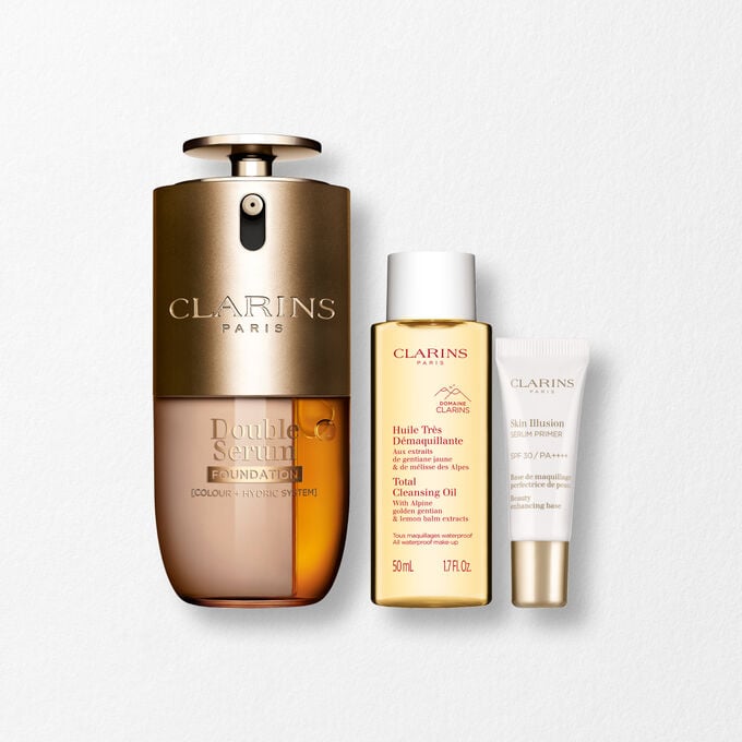 Packshot of Clarins Double Serum Foundation available for every skin tone, featuring key ingredients turmeric and papain