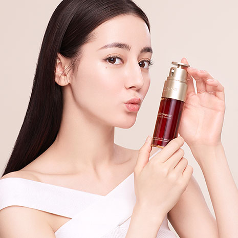 Dilireba with Double Serum Product Shot