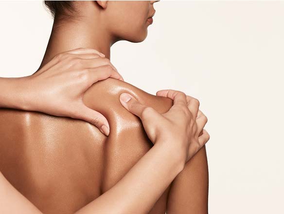 Discover a one-of-a-kind welness experience at our Clarins Spas.